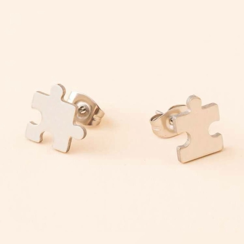 🧩 Stainless Steel Silver Puzzle Piece Stud Earrings NWT